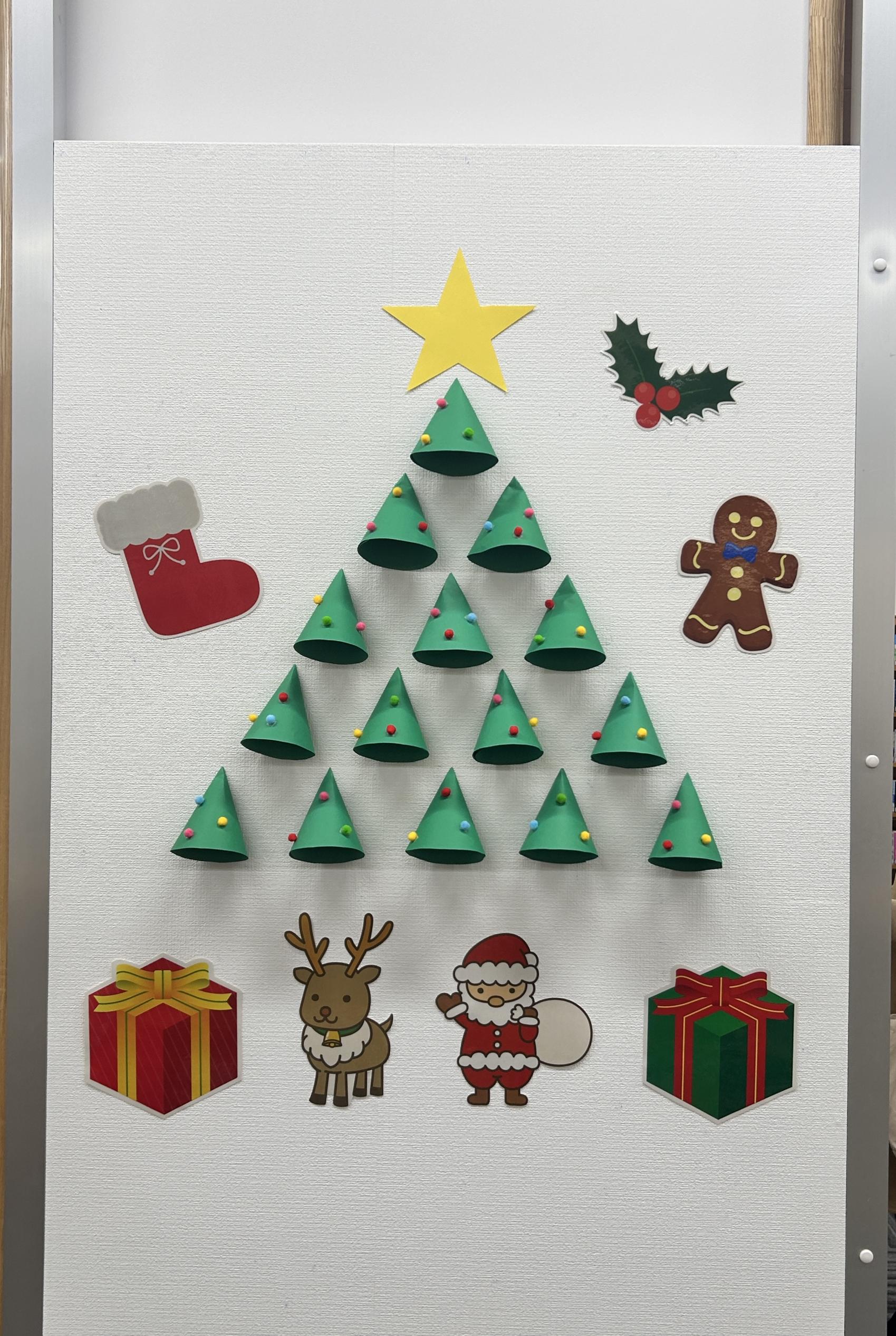 壁面「もみの木」 壁面「もみの木」